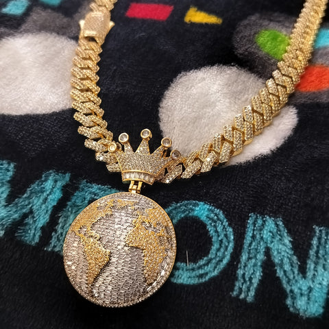 14k gold plated Iced out 12mm Cuban link Chain and Iced out World 🌎 Pendant