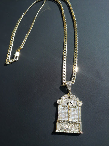 14k Gold Filled 4mm Cuban link Chain and Pendant